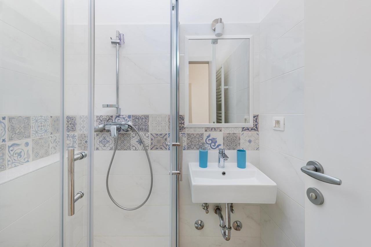 Modern Studio Near Park Zrinjevac And Main Square Zagreb Bagian luar foto